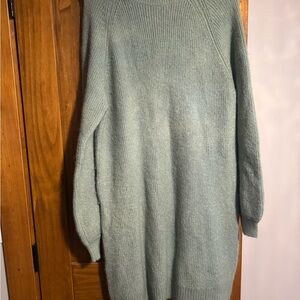 H&M Light Green Crew Neck Sweater Dress